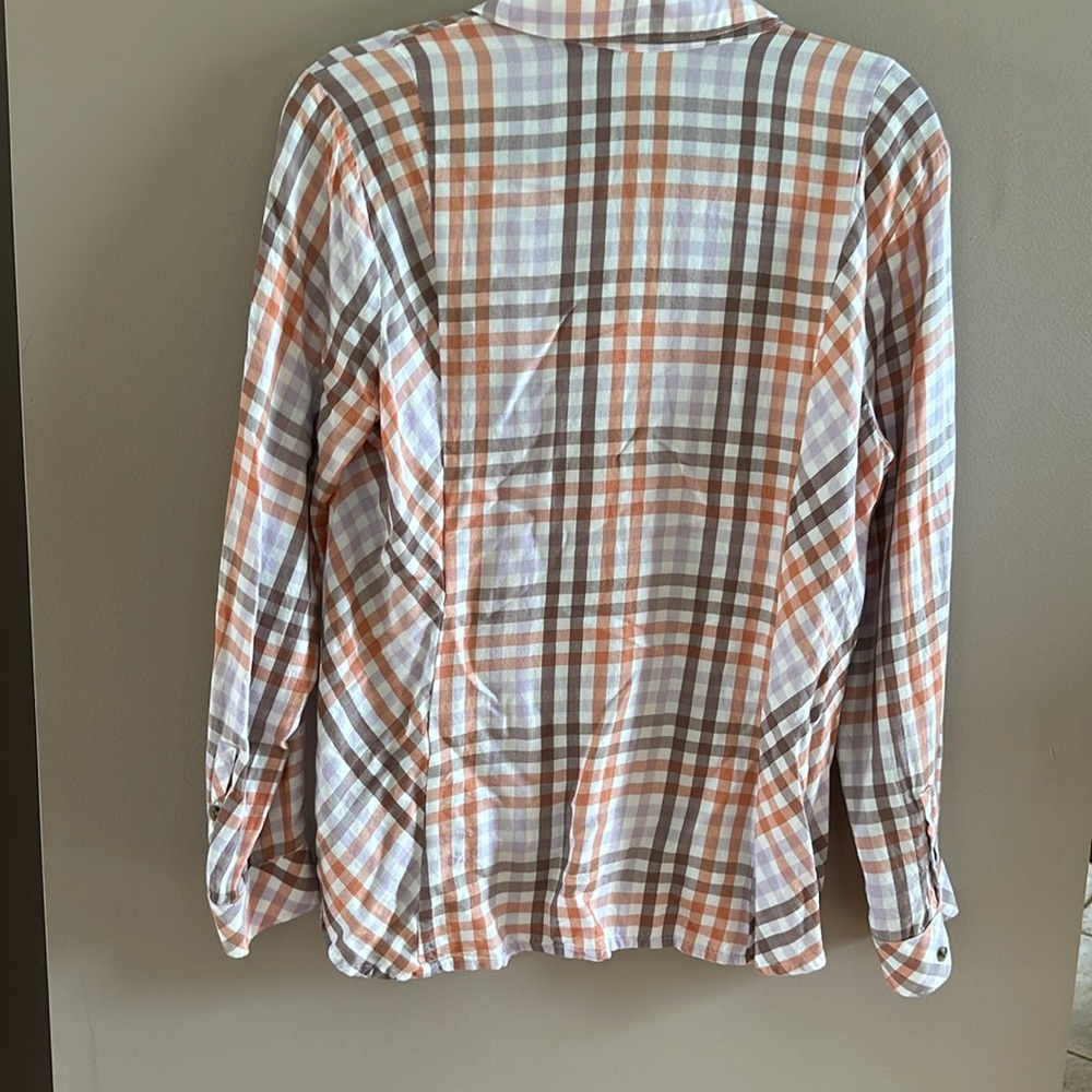 Cabi Long sleeved top. - Picture 3 of 3